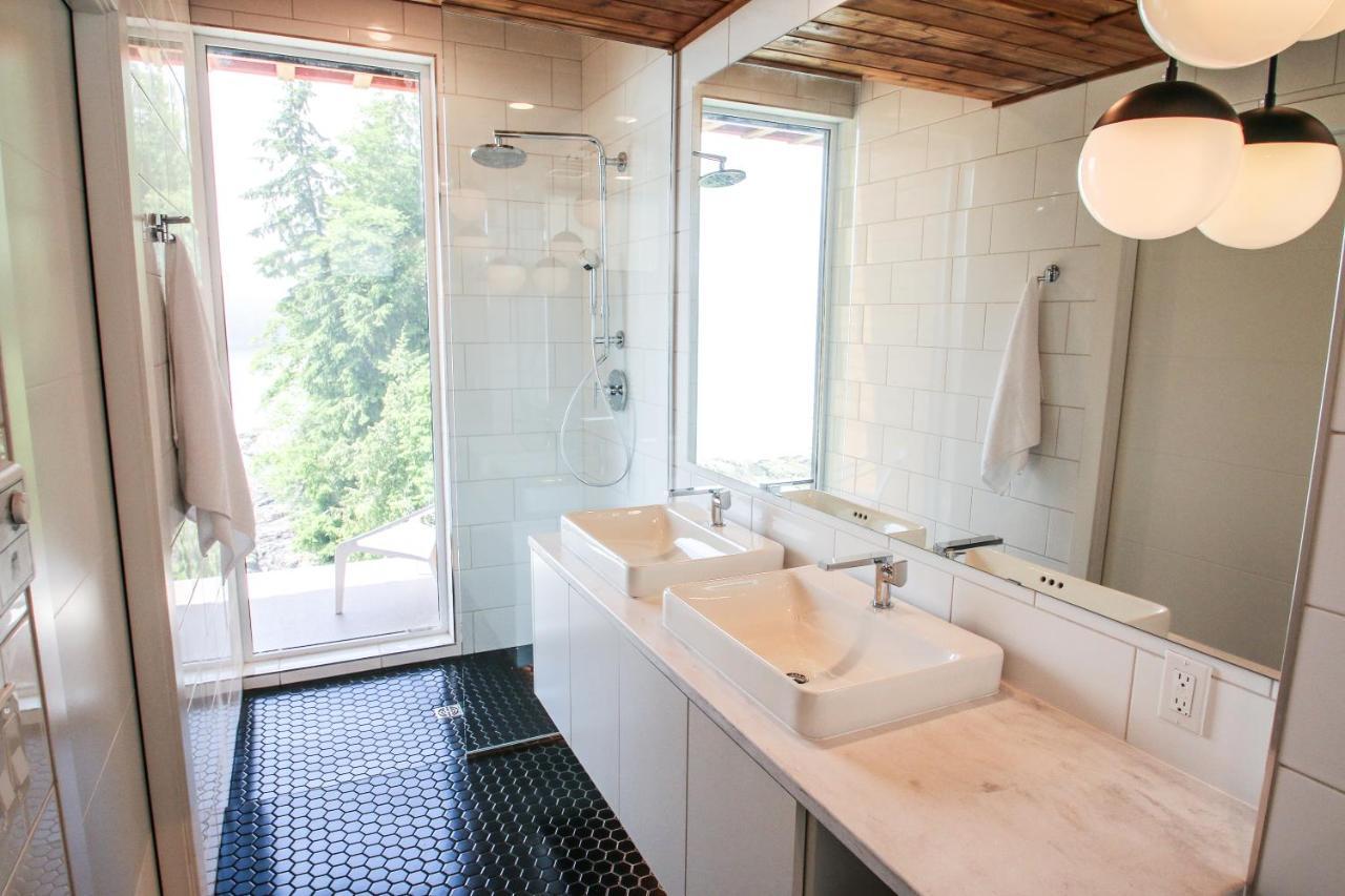 Duffin Cove Resort Tofino Bagian luar foto