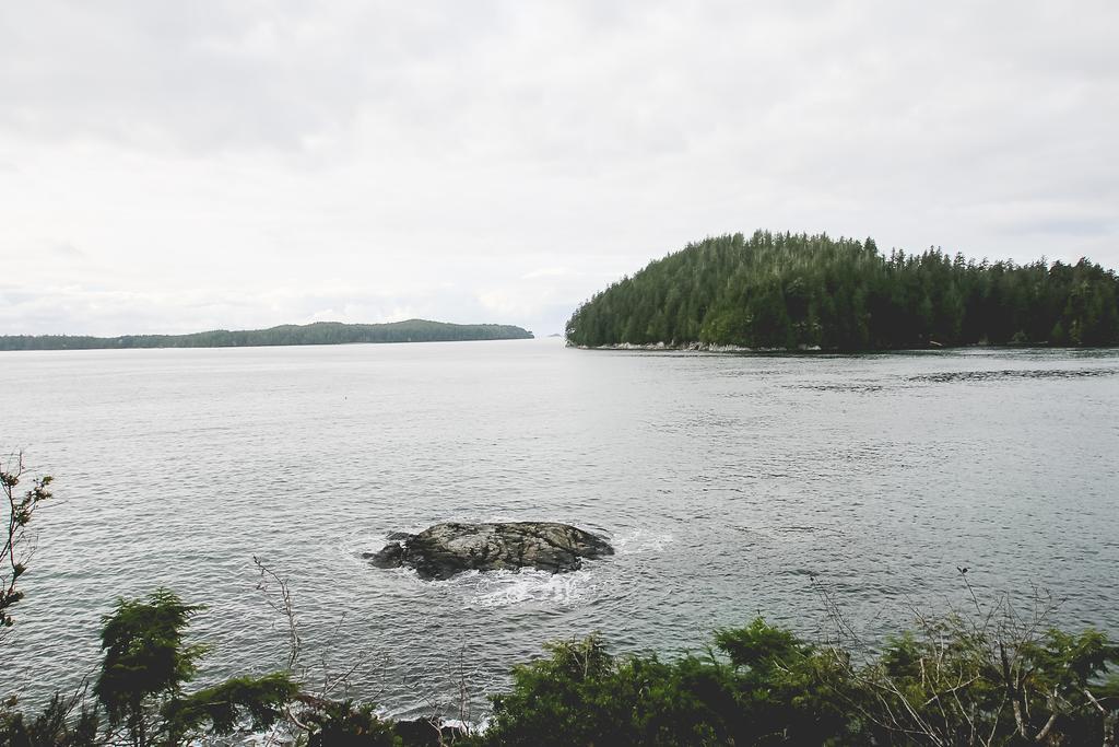 Duffin Cove Resort Tofino Bagian luar foto